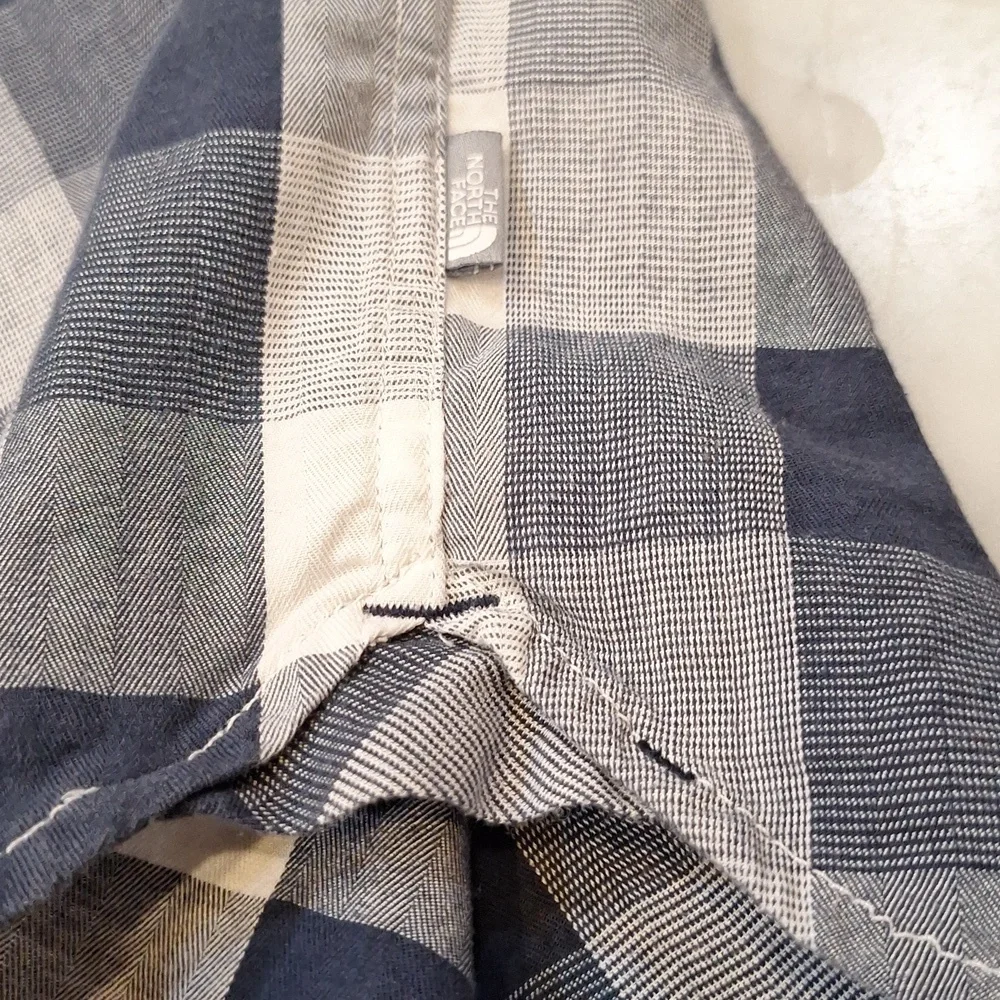 The North Face Men's Blue Plaid Shortsleeve Shirt Sz Large Navy White Hiking‎